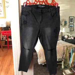 Unique Old Navy Embroidered Black Jeans